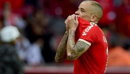 开云-打进扳平进球助球队2比1逆转 “大头”完美退役！